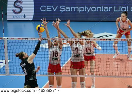 Istanbul, Turkey - April 02, 2022: Gamze Kilic And Fatma Beyaz In Action During Galatasaray Hdi Sigo