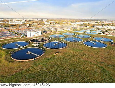 Sewage Treatment Plant. Wastewater Treatment Water Use. Filtration Effluent And Waste Water. Industr