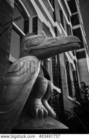 Totem Pole In Duncan's Tourism Slogan Is The City Of Totems. The City Has 80 Totem Poles Around The 