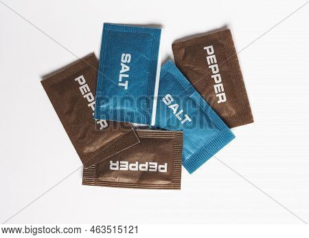 Single Dose Salt And Pepper Sachet