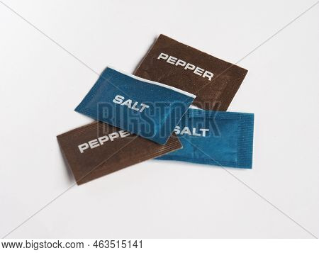 Single Dose Salt And Pepper Sachet