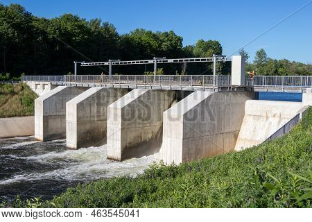 Water Flowing Over A New Concrete Dam Beside Bolsover Lock 37 In Ontario, Canada