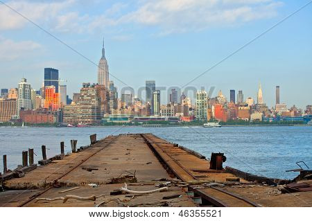 Budynki Nowego Jorku Manhattan widok z portu