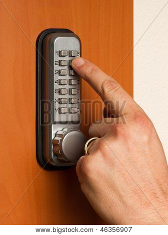 Fechadura com uma chave de código