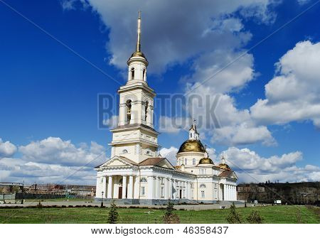 SPASO-preobrazhenskiy Catedral na cidade de Nevyansk, Rússia