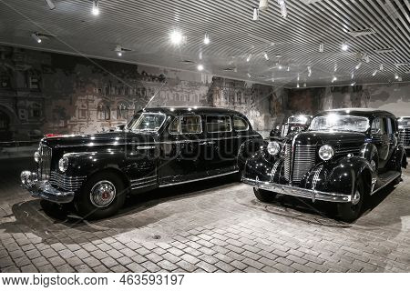 Verkhnyaya Pyshma, Russia - September 14, 2021: Classic Executive Cars Zis-110 And Zis-101a In The U