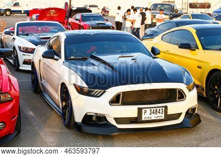 Dubai, Uae - November 15, 2018: Tuned Muscle Car Ford Mustang (s550) Takes Part In The Gulf Car Fest