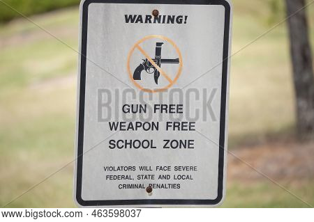 Louisiana Tech University, Ruston, Louisiana/usa - July 07, 2018: Gun Free Zone Sign At The Louisian