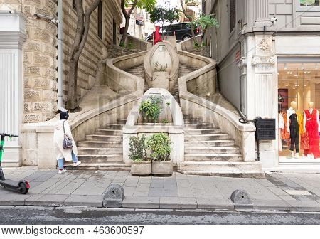 Istanbul, Turkey - August 25, 2022: Kamondo Stairs, A Famous Pedestrian Stairway Leading To Galata T
