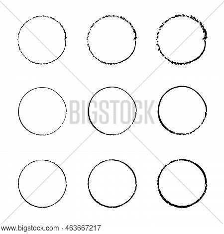 Hand Drawn Set Of Objects. Black Vector Doodle Ellipses. Speed Lines In Circle Form. Bubble Proet Ve