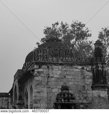 Mughal Architecture Inside Lodhi Gardens, Delhi, India, Beautiful Architecture Inside The The Three-