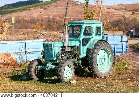 Katav-ivanovsk, Russia - September 30, 2021: Green Farm Tractor Ltz T-40 At A Countryside.