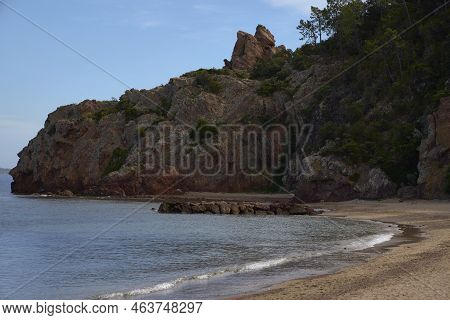 Needle Point. Theoule-sur-mer (france). The Red Rocks Reach The Blue Sea Of The French Riviera