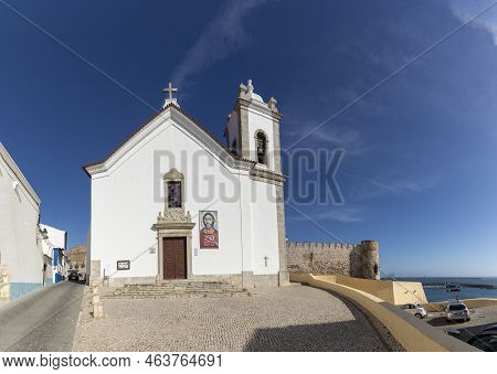 Sines, Portugal - March 9, 2020: Portuguese Church Santa Missa In The Historic City Of Sines, Portug