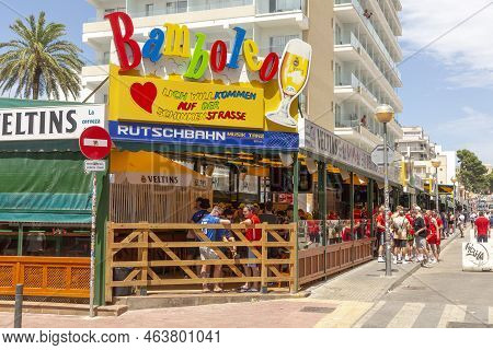 Palma De Mallorca, Spain - June 22, 2022: People Have Party At The Schinkenstrasse, Engl: Ham Street