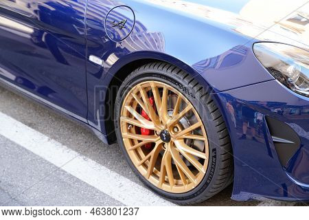 Bordeaux , Aquitaine  France - 10 10 2022 :  Alpine A110 Sports Car Logo Brand And Text Sign Golden 