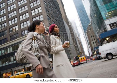 Mujeres de negocios de la ciudad