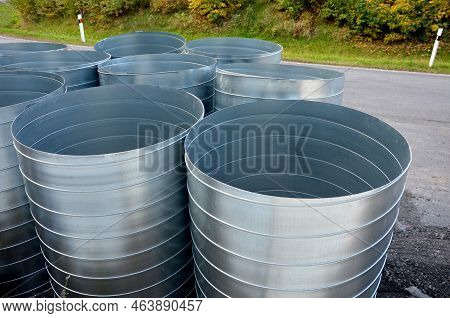 To Make A Hole, Passage Or Cavity In Concrete. Are Used To Create Various Holes For Anchoring And Co