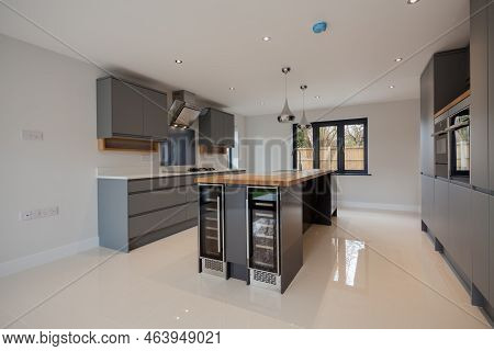 Cambridge, England - March 29 2018: Luxury Contemporary  Fitted Kitchen Within Unoccupied New Home