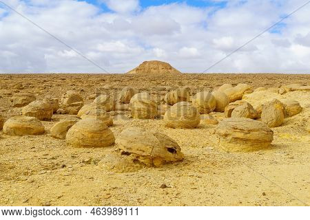 Winter View Of The Bulbs Rocks (boulders) Of Kedar Valley, Massive Eilat Nature Reserve, Southern Is