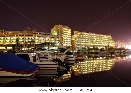 Eilat om natten