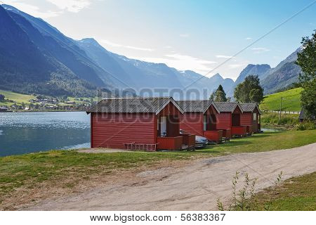 Camping på shore Nordfjord, Norge