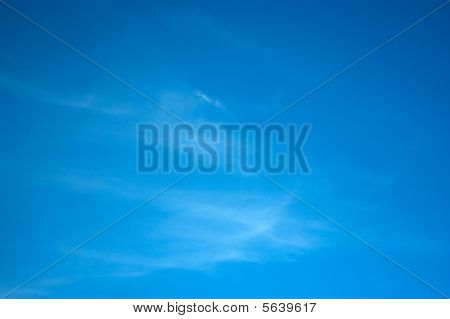 Cielo azzurro perfetto estate