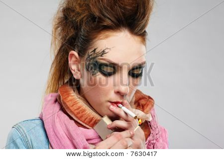 Glam Punk Girl kouření