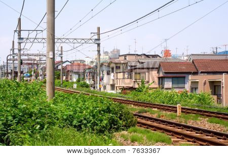 รางและ Catenary