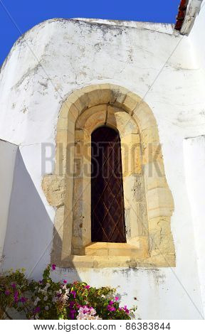 Querenca 16th century Mother Church window in the Serra de Monchique mountain range of the Algarve P
