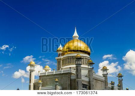 Sultan Omar Ali Saifuddin Mosque