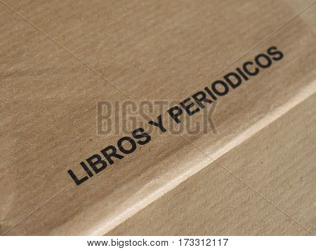 libros y periodicos (i.e. books and journal in Spanish)