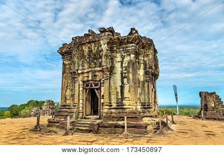 Phnom Bakheng, a Hindu and Buddhist temple at Angkor Wat in Cambodia