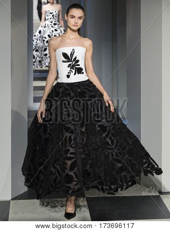 Oscar De La Renta - Fall 2017 Collection