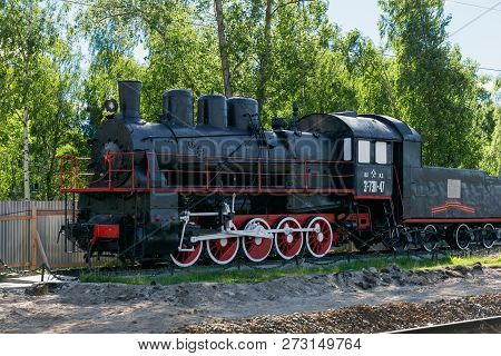 Petrozavodsk, Russia - June 23, 2018: Locomotive-monument Er 738-47 Built At The Bryansk Machine-bui