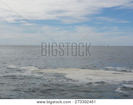 Bordered Of Mountains, The Bay Offers A Superblandscape But Was Difficult To Arrange, Blocking The H