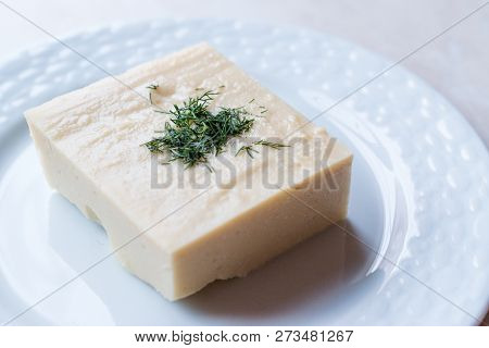 Turkish Appetizer Fava With Dill And Olive Oil / Dry Bean Puree / Split Peas.