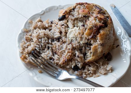 Turkish Perde Pilavi / Drape Pilaf With Chicken, Almond And Raisin / Pilav