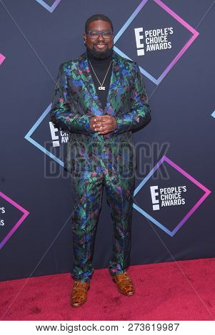 LOS ANGELES - NOV 11:  Lil Rel Howery arrives for the 2018 People's Choice Awards on November 11, 2018 in Santa Monica, CA