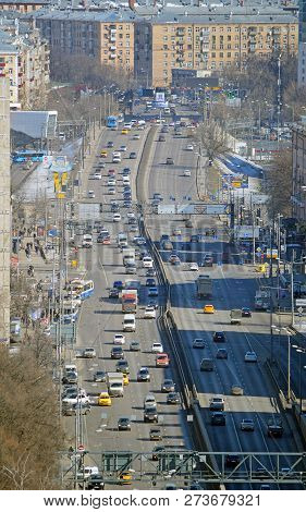 Moscow, Russia - March, 2018: Narodnogo Opolcheniya Street, Peschanyy Overpass And Alabyana Street