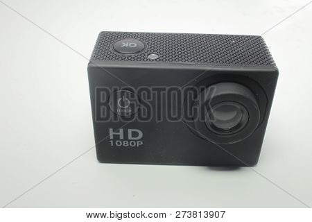 The Compact  Black Color Action Video Cameral