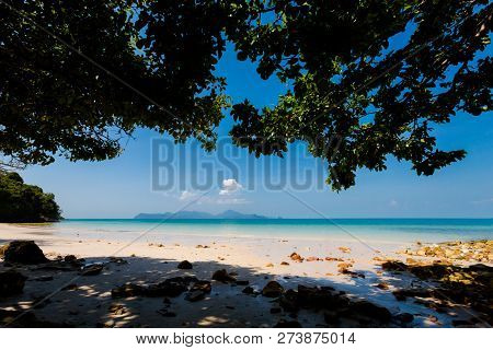Pasir Pantai Tengkorak Cenang Langkawi