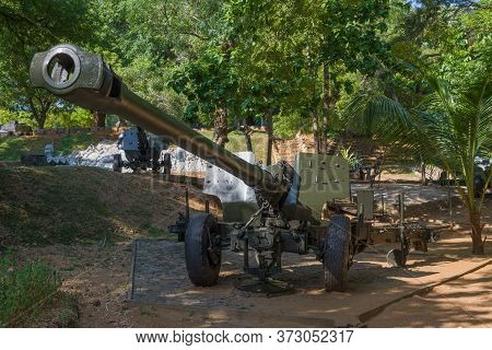 Trincomalee, Sri Lanka - February 10, 2020: 130-mm Medium Chinese Artillery Gun On The Orr's Hill Wa