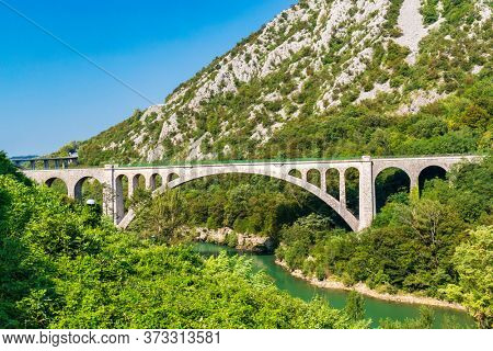 Solkan bridhe on the River Soca, Slovenia
