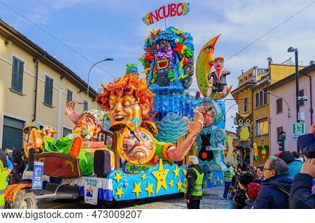 Cantu, Italy - February 25, 2023: Carnival Parade, With Allegorical Figure Wagon, In Cantu, Lombardy