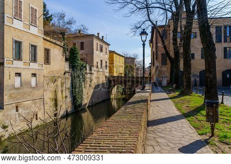 Mantua, Italy - February 28, 2023: View Of The Giardini Di Vicolo Sottoriva (street, Garden, Canal),