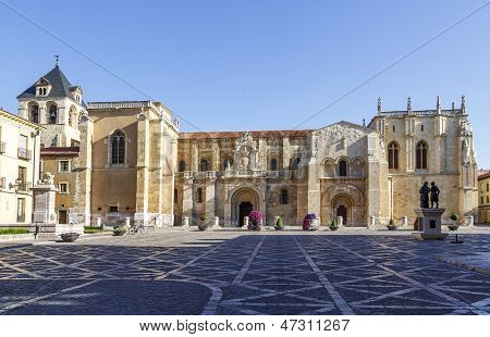 Chiesa Collegiata di San Isidoro
