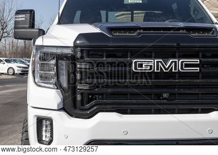 Gmc Sierra 2500 Hd At4 Display At A Dealership. Gmc Offers The Sierra 2500 In Pro, Sle, Slt, At4, An