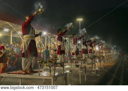 Tribeni Ghat, Rishikesh, Uttarakhand - 29th October 2018 : Ganga Aarti Being Performed By Hindu Prie