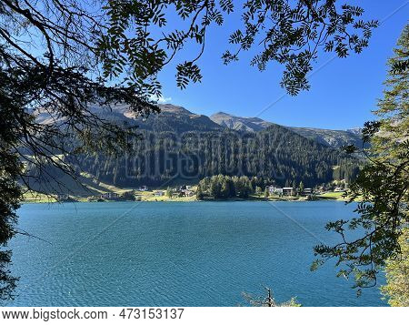 A Famous Swiss Mountain Lake Davos For Sports And Relaxation In The Heart Of The Alps (davosersee Od